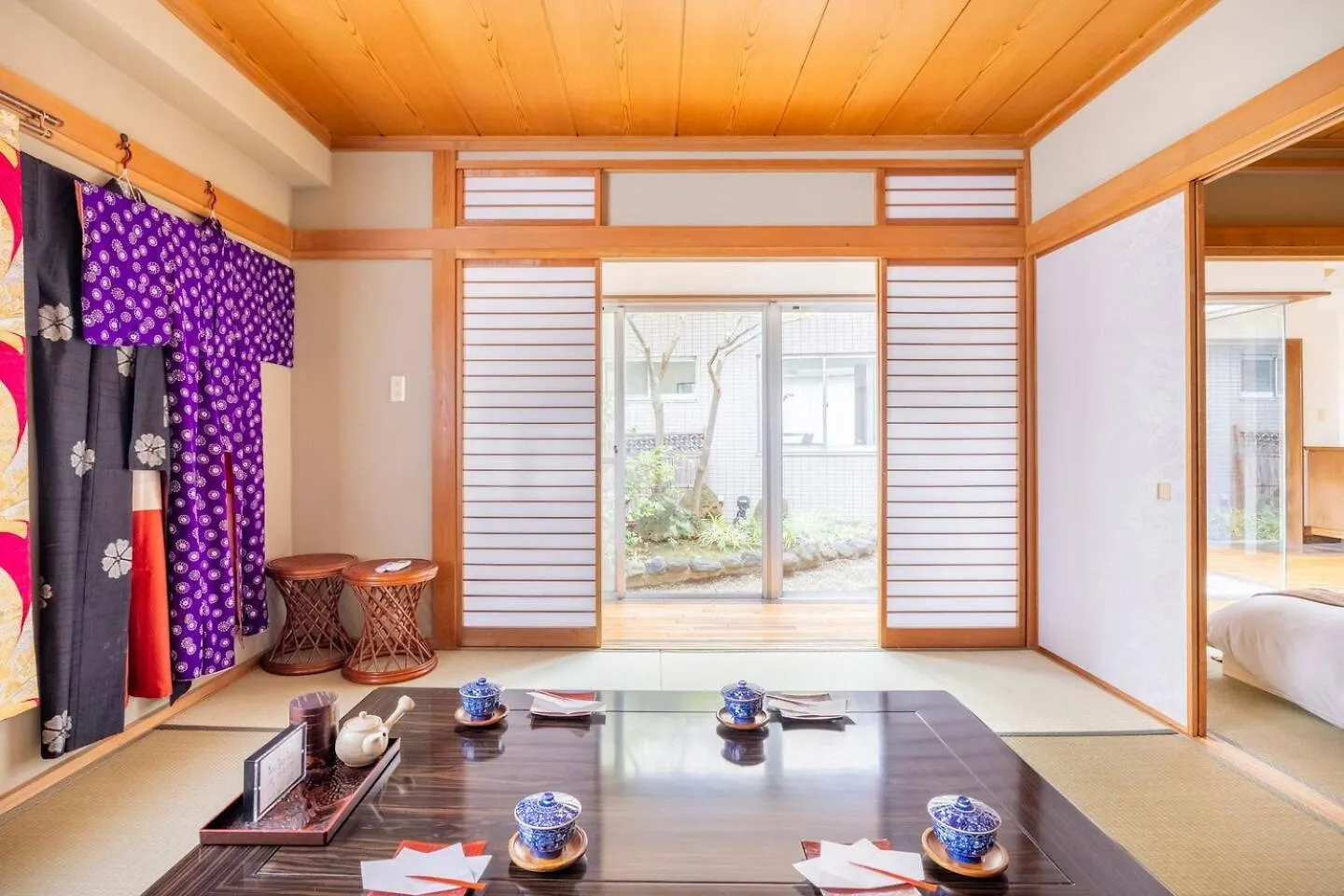 Private Japanese Garden,130M2, Ikebukuro Shinjuku Shibuya 5-15Min , 200 Restaurants Nearby, 7-11 In Front Apartment Tokyo